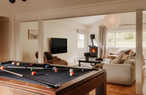 Cochecton House | Wren Cottage - Design Cabin with Secret Brook