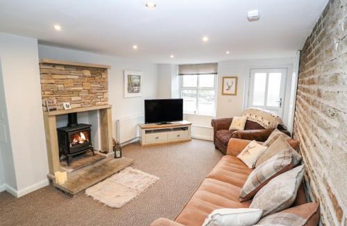 Denshaw House | Wren Cottage