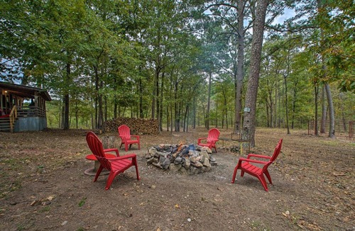 Golden House | Wright City Cabin w/Fire Pit + Forest Views!