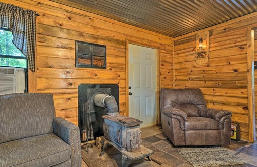 Golden House | Wright City Cabin w/Fire Pit + Forest Views!
