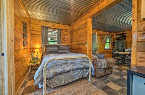 Golden House | Wright City Cabin w/Fire Pit + Forest Views!