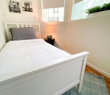 Lakeview Apartment | Wrigley Garden Unit