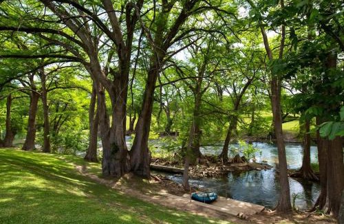 New Braunfels House | WW H302 5 O Clock Somewhere