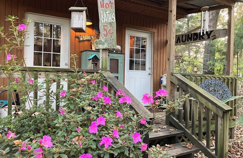 Tyler RV Rental | WWII Room Cabin & memorabilia in a comfortable campground with AC in the country