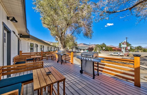 Walker Condo | WWM Room 7A: Yosemite Base camp explore The E Sierras