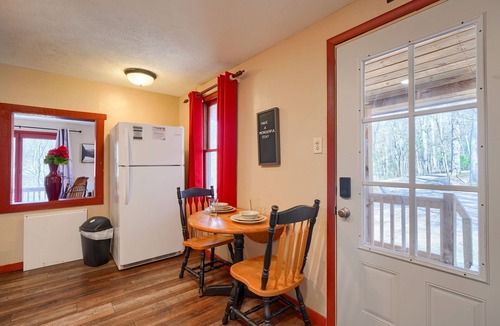 Laurelville Cabin | Wyandot Woods - Firefly Cabin