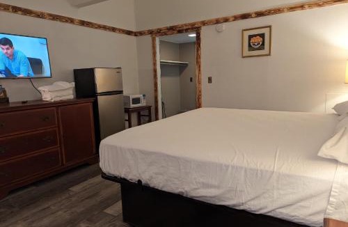 Dodge City Hotel | Wyatt Earp Hotel