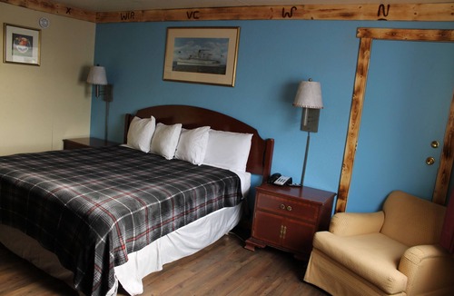 Dodge City Hotel | Wyatt Earp Hotel