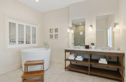 Harwich Port Hotel | Wychmere Beach Club