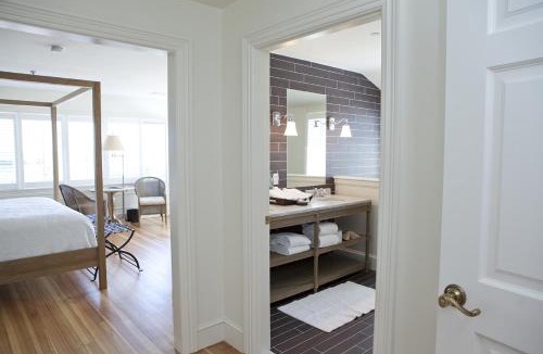 Harwich Port Hotel | Wychmere Beach Club