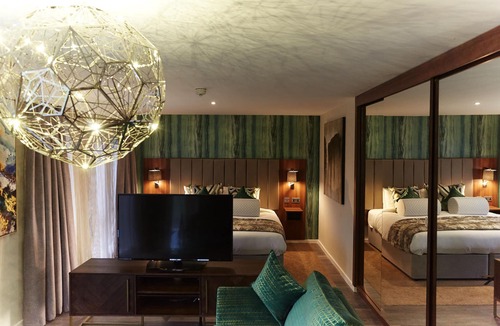 Weston Hotel | Wychwood Park