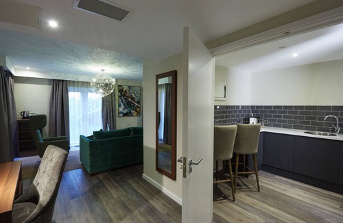 Weston Hotel | Wychwood Park