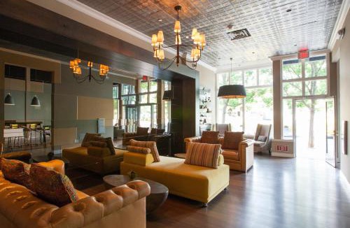 St. Helena Hotel | Wydown Hotel