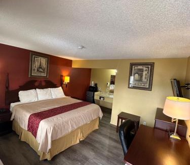 Clinton Hotel | Wye Motel
