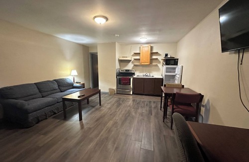 Clinton Hotel | Wye Motel