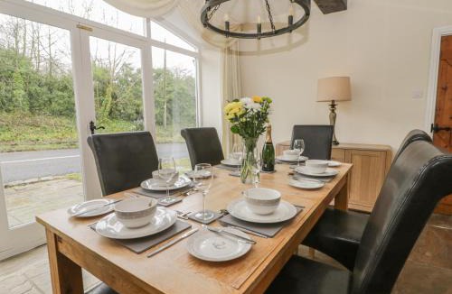 Staintondale House | Wyke Lodge Cottage