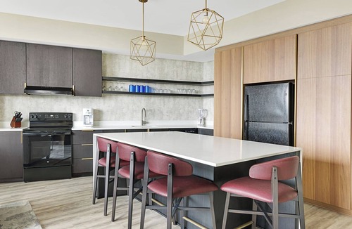 Downtown Atlanta Condo | Wyndham Atlanta Resort | Two 2BR Suites Sleeps 16!