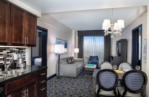 Lower Nob Hill Condo | Wyndham Canterbury Resort | Five 2BR/1BA Suites