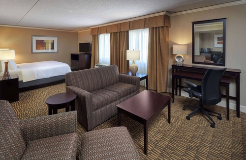 Columbia Hotel | Wyndham Executive Center Columbia