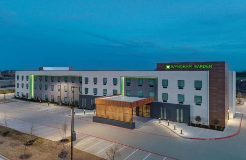 Anna Hotel | Wyndham Garden Anna
