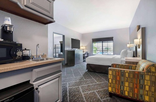 Appleton Hotel | Wyndham Garden Appleton