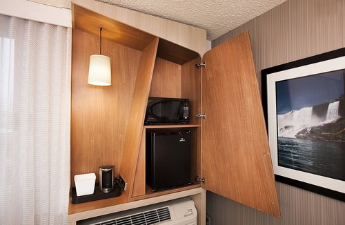 Downtown Niagara Falls Hotel | Wyndham Garden at Niagara Falls