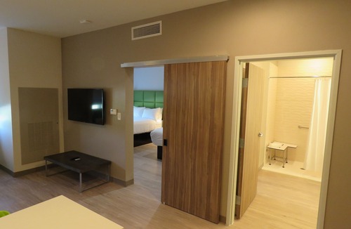 College Station Hotel | Wyndham Garden College Station
