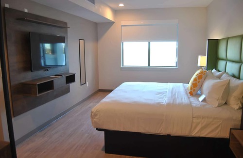College Station Hotel | Wyndham Garden College Station