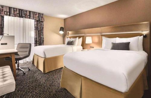 Champaign Hotel | Wyndham Garden Conference Center Champaign - Urbana