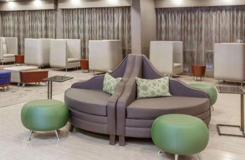 Elk Grove Village Hotel | Wyndham Garden Elk Grove Village - O'Hare