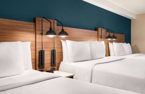 Fallsview Hotel | Wyndham Garden Niagara Falls Fallsview