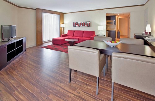 Hull Hotel | Wyndham Gatineau-Ottawa & Conference Centre