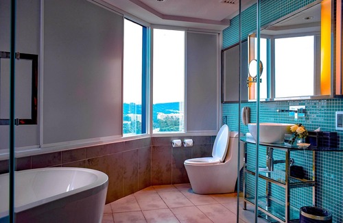 Taman Bukit Pantai Hotel | Wyndham Grand Bangsar Kuala Lumpur