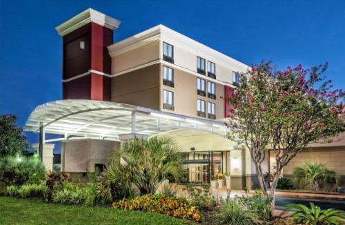 Clodine Hotel | Wyndham Houston Sugarland