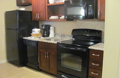 The Point Condo | Wyndham Long Wharf - Newport Downtown location