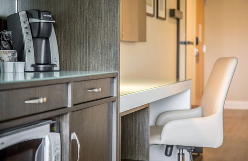 Newport East Hotel | Wyndham Newport Hotel