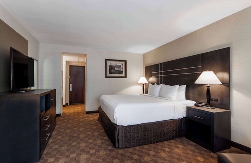 Southbury Hotel | Wyndham Southbury