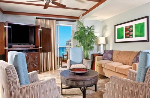 Waikiki Condo | Wyndham Waikiki Beach Walk|Two 2BR/2BA Suites
