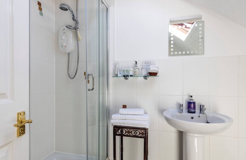 Harrogate House | Wynnstay House