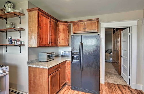 Lovell House | Wyoming Farmhouse Retreat! 10 Mi to Bighorn Canyon