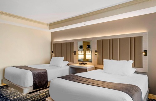 Punta Gorda Hotel | Wyvern Hotel, an Ascend Collection Hotel