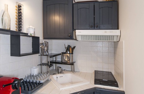 Les Halles Apartment | x - Charming studio in the Halles, near the Louvre, insurance included