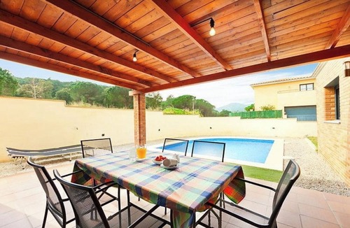 Sant Feliu de Guixols Ski Chalet | Xalet mas trempat