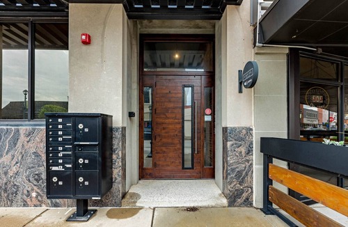 Effingham Apartment | XCHNG Downtown Loft Living