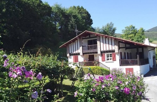 Urrugne House | Xearbaita - Urrugne - Gîte