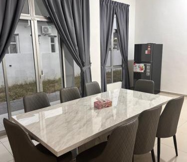 Kampung Sidam Kanan House | Xiang Homestay