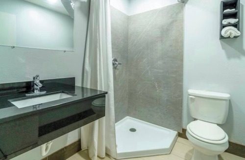 Marshall Hotel | Xpress Inn & Extended Stays