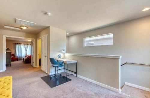 Everett Villa | xx Quieter Villa