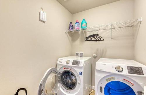 Everett Villa | xx Quieter Villa