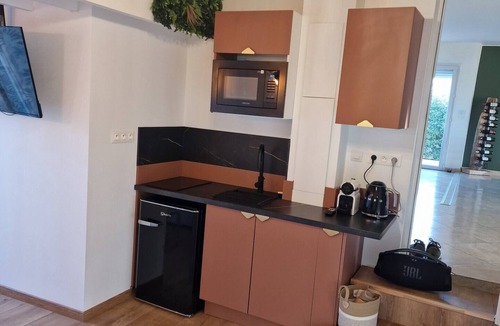 Vergeze Apartment | XXL master suite